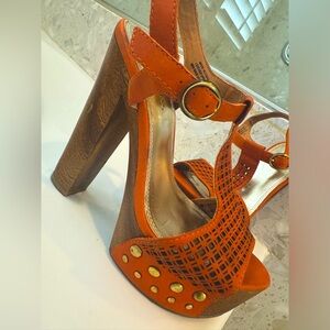 Size 5M Orange wood wedge